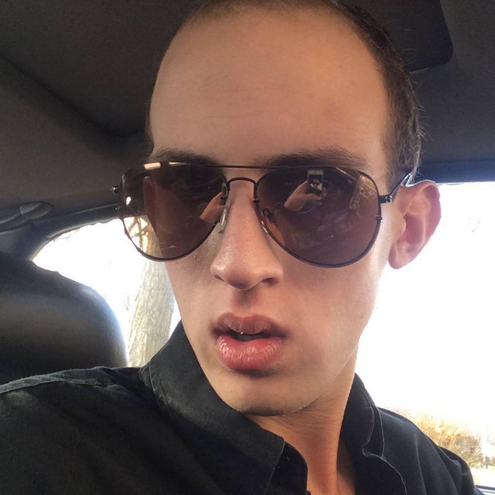 Meet your Posher, Kyle